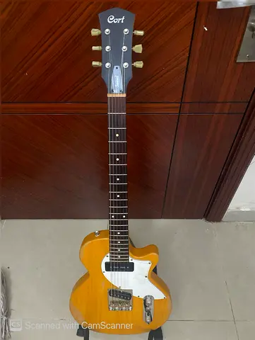 Cort Single-Cut Electric Guitar - Good Working Condition