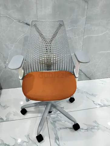 Herman Miller Sayl Office Chair Adjustable Arms