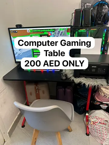 Simple Black Computer/Gaming Desk – Sturdy, Ready to Use (200 AED)