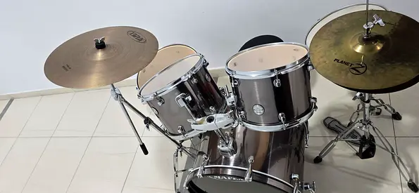 Mapex acoustic drumset