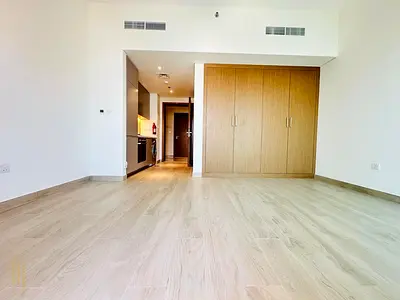 MODERN STUDIO | INVESTOR DEAL | PRIME LOCATION