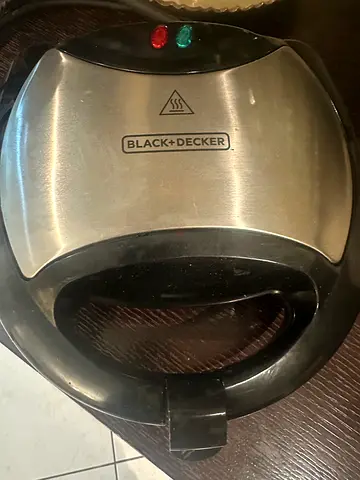 Black+Decker stainless sandwich maker / grill - used, working