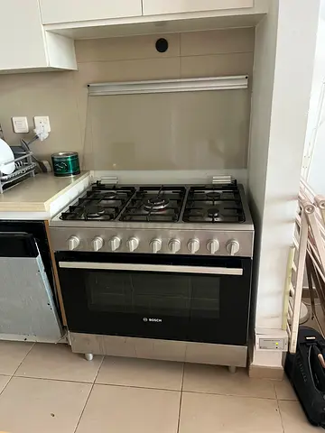 Bosch 90cm Stainless Steel Gas Range with Oven - Good Condition