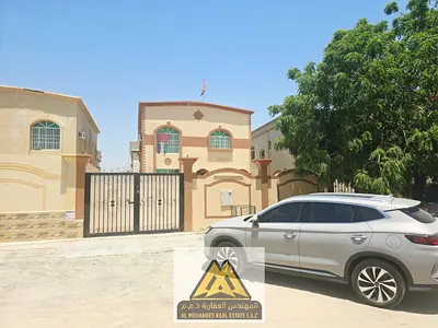 فرصة مميزة للإيجار في منطقة الروضة 2 بعجمان، فيلا واسعة بمساحة أرض كبيرة وتصميم مناسب للعائلات الباحثة عن الخصوصية والراحة في موقع مميز.