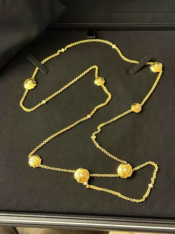 Chanel camellia tranformable necklace