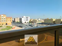 Balcony with an open view / One bedroom and living room / Large area / Special price / On the main r