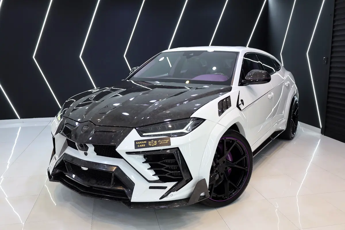 Lamborghini Urus 2019 — photo 1 of 17