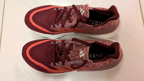 100% Original Adidas Ultraboost Light Running Shoes – Maroon – Size 42 | Brand New | Never Worn