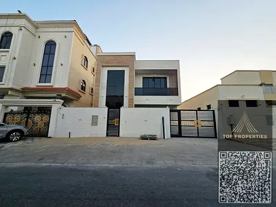 للبيع فيلا تتميز بموقع استراتيجي قريب من جميع الخدمات والمدارس والمراكز التجارية.