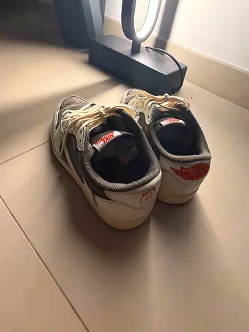 Air Jordan 1 Retro Low OG SP Travis Scott Reverse Mocha size 42.5
