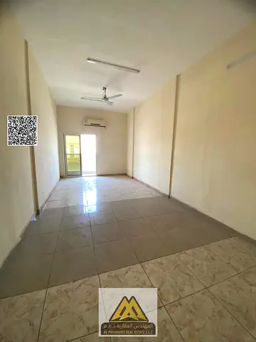 استديو ببلكونة اطلالة مميزه ومطبخ منفصل مساحه كبيرة صيانة مجانية على المالك
