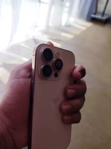 iPhone  16 pro 256gb gold