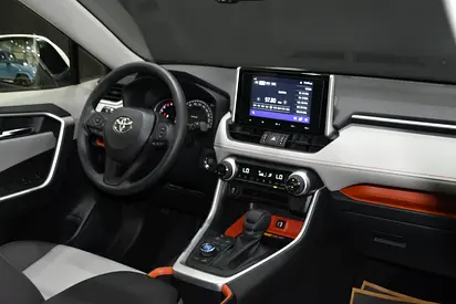 2023 Toyota RAV 4 — фото 15