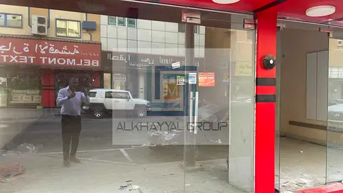 محل تجاري مميز للإيجار في الشويهين، الشارقة – جاهز لبدء نشاطك التجاري!موقع ممتاز