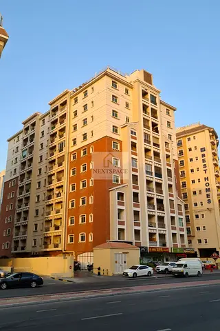 1 Bedroom | With Balcony | Prime Location