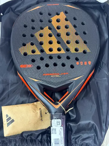 Adidas Arrow Hit CTRL 2026