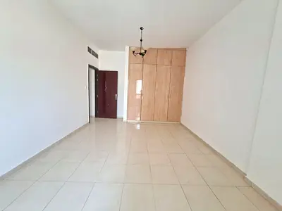 Limited Offer 1bhk appartment with belcony only 35k school area prime Location sharaj