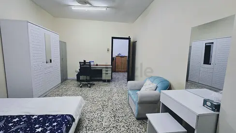 Furnished room in a 2 bhk apartment