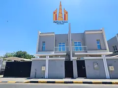 5Bedroom Central AC like new villa All Master room Miads room 2 hall Majlis parking yard,,
