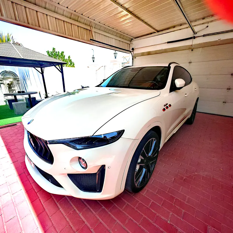 Maserati Levante 2020 — photo 1 of 16