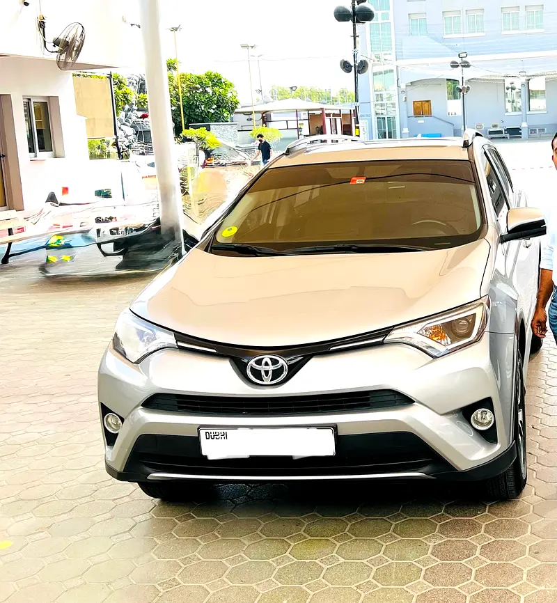 Toyota Rav 4 2017 — photo 1 of 5