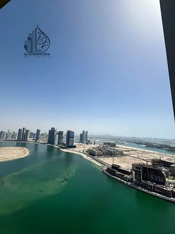 شقق فاخرة باطلالة بحر كاملة وواجهات زجاجية فرصة مميزة للسكن والاستثمار