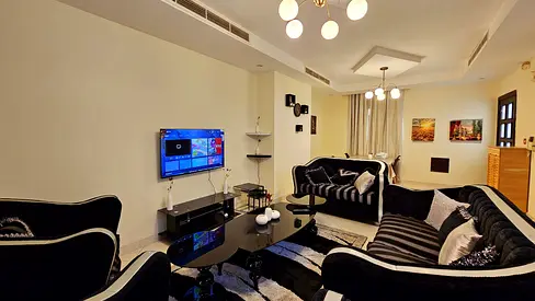 Fully Furnished three bedroom villa/2parking/big yard