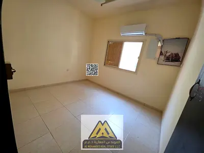 A spacious studio apartment with a separate kitchen in a vibrant location close to all amenities, at an affordable price.
