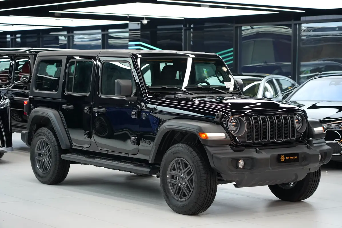Jeep Wrangler 2026 — photo 1 of 19