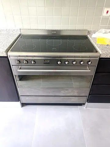 Smeg electric cooker 90 by 60 cm latest model