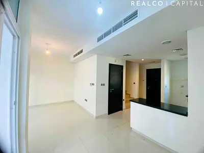 3 Bedrooms In Bright Cluster | Corner L Shape Garden | Unfurnished