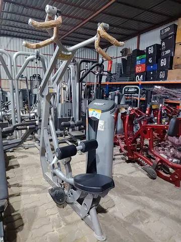 Commercial Multi-Function Lat Pulldown and Row Machine - Good Condition