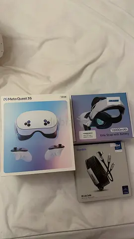 Meta Quest 3S VR Headset NEW with ORIGANL BOX  AND ACCESSORIE AND Z GAMING 1 year warranty ) - 128GB