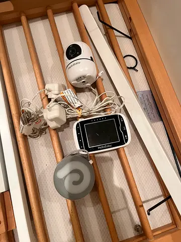 baby monitor with camera and parent unit - used, working