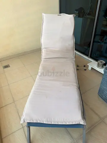 Outdoor Deck Chair with Cushion