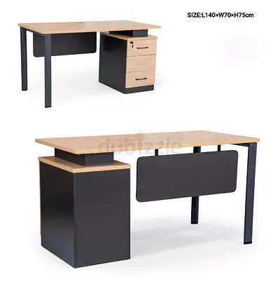 Wooden Office Desk with Lockable Drawers — L140 x W70 x H75 cm