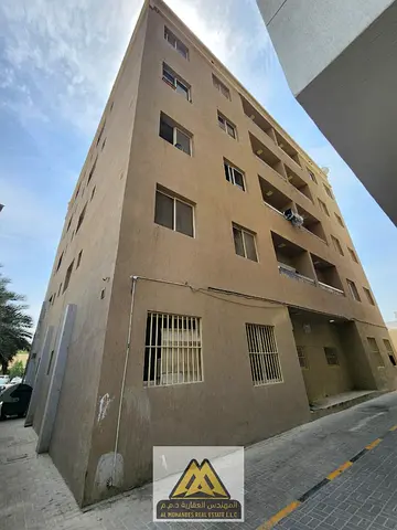 للبيع – بناية سكنية استثمارية | الراشدية 2 بناية سكنية استثمارية مميزة، تقع في موقع استراتيجي في الراشدية 2، عجمان، تصلح للاستثمار طويل الأمد بعائد ثا