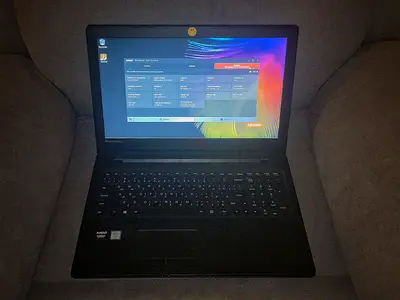 Lenovo 15 IdeaPad 300 , 16GB ram, 2TB HD, AMD Radeon R5 M330