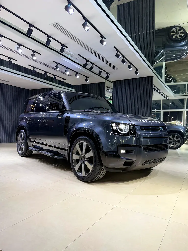 Land Rover Defender 2026