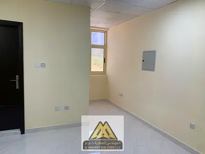 First-tenant studio in Al Alia, brand-new building with modern finishes. AED 22K yearly, 6 payments, prime location close to services with easy access