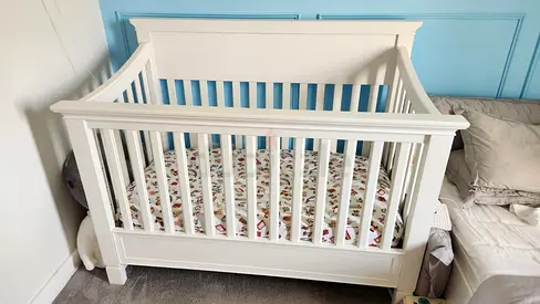 Pottery barn Larkin cot with toddler conversion
