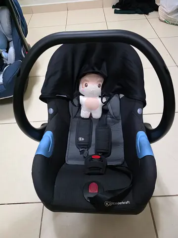 Infant Car Seat / Baby Carrier (rear-facing) - good condition