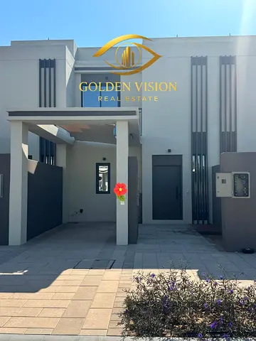 2 Bedroom Townhouse for Rent Falcon Island Al Hamra Village