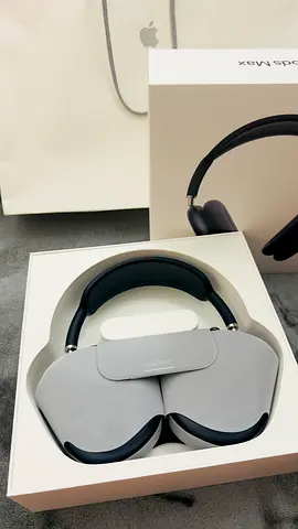 AirPod max