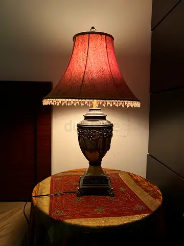 Vintage Classic Table Lamp with Fabric Shade (Warm Ambient Light)