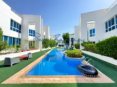 HUGE COMPOUND VILLA 4BR+MAIDS PRIVATE GARDEN SHARED POOL GYM