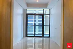 Prime Location | Canal View | Vacant