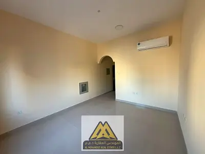 Spacious Studio Separate Kitchen Practical Design Prime Location Close to All Services Near Sheikh Mohammed Bin Zayed Road