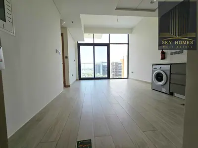 LUXURIOUS 1BHK APARTMENT WITH KITCHEN APPLIANCES WITH POOL VIEW RENT 67K