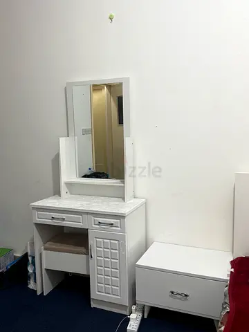 White Dressing Table with Mirror and Drawers - Good Condition